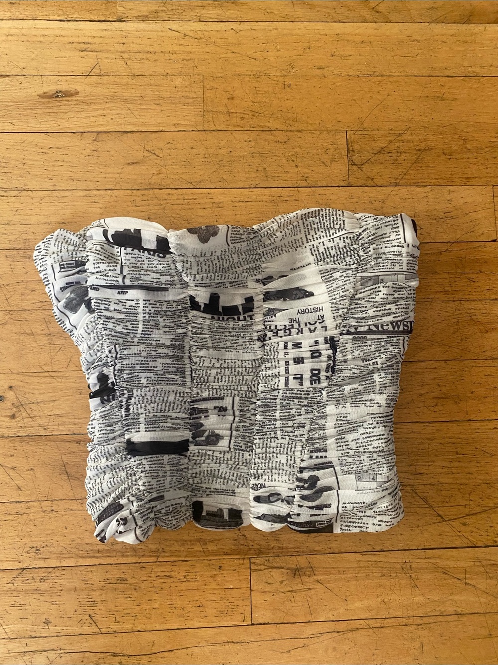 Zara great too. Great print. Black/white. Side zip. Size small